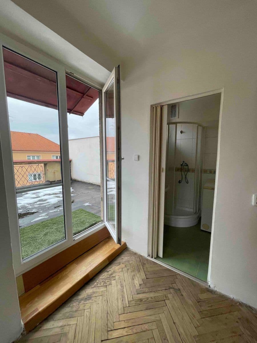Prodej bytu Garsoniéra 24 m², S. K. Neumanna, Příbram, Středočeský kraj Prodej bytu Garsoniéra 24 m², S. K. Neumanna, Příbram, Středočeský kraj