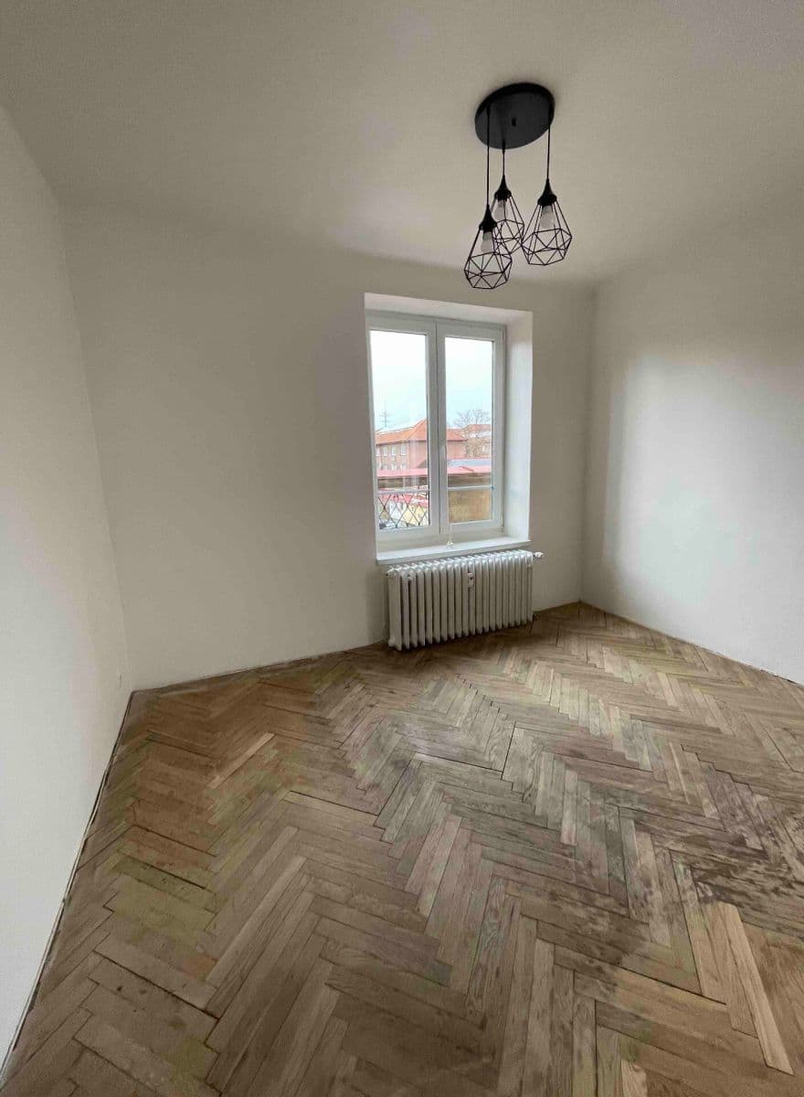 Prodej bytu Garsoniéra 24 m², S. K. Neumanna, Příbram, Středočeský kraj Prodej bytu Garsoniéra 24 m², S. K. Neumanna, Příbram, Středočeský kraj
