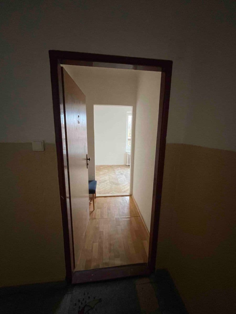 Prodej bytu Garsoniéra 24 m², S. K. Neumanna, Příbram, Středočeský kraj Prodej bytu Garsoniéra 24 m², S. K. Neumanna, Příbram, Středočeský kraj