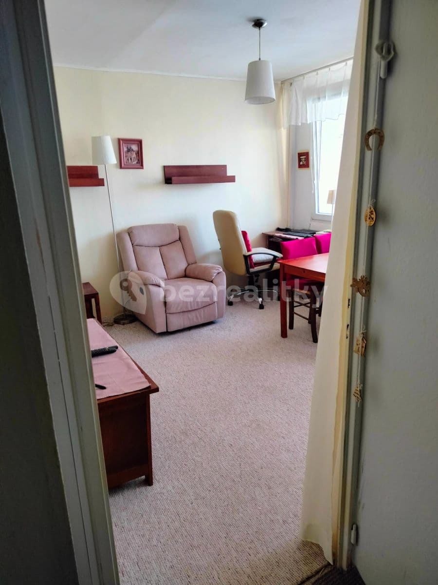 Pronájem bytu 1+kk 43 m², Lacinova, Kladno, Středočeský kraj Pronájem bytu 1+kk 43 m², Lacinova, Kladno, Středočeský kraj