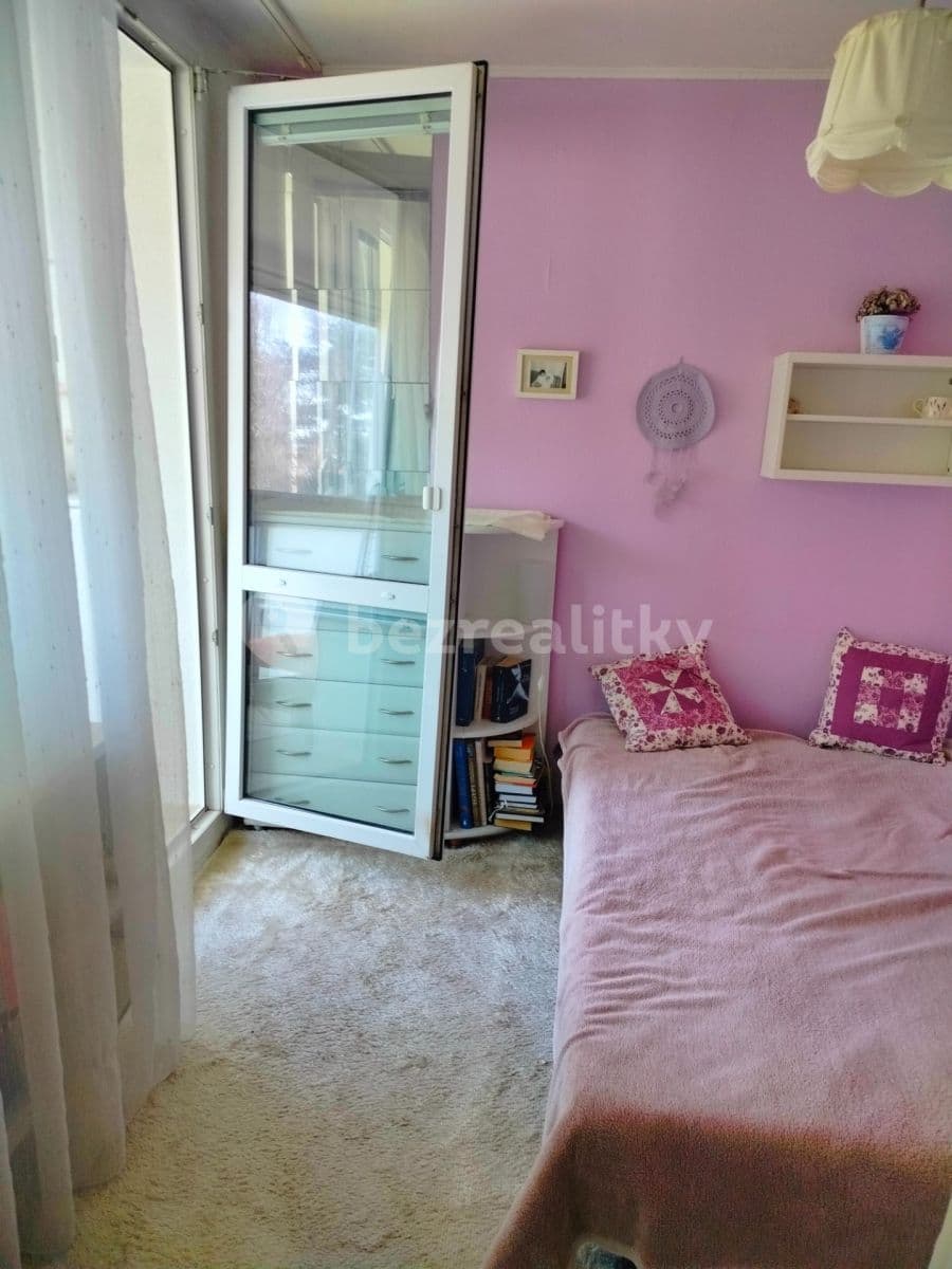Pronájem bytu 1+kk 43 m², Lacinova, Kladno, Středočeský kraj Pronájem bytu 1+kk 43 m², Lacinova, Kladno, Středočeský kraj