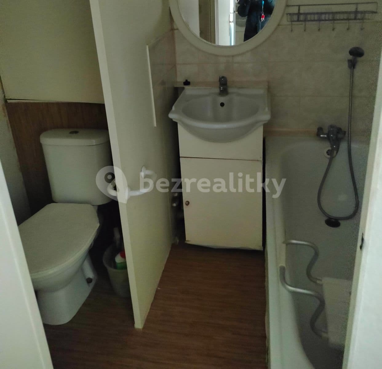 Pronájem bytu 1+kk 43 m², Lacinova, Kladno, Středočeský kraj Pronájem bytu 1+kk 43 m², Lacinova, Kladno, Středočeský kraj
