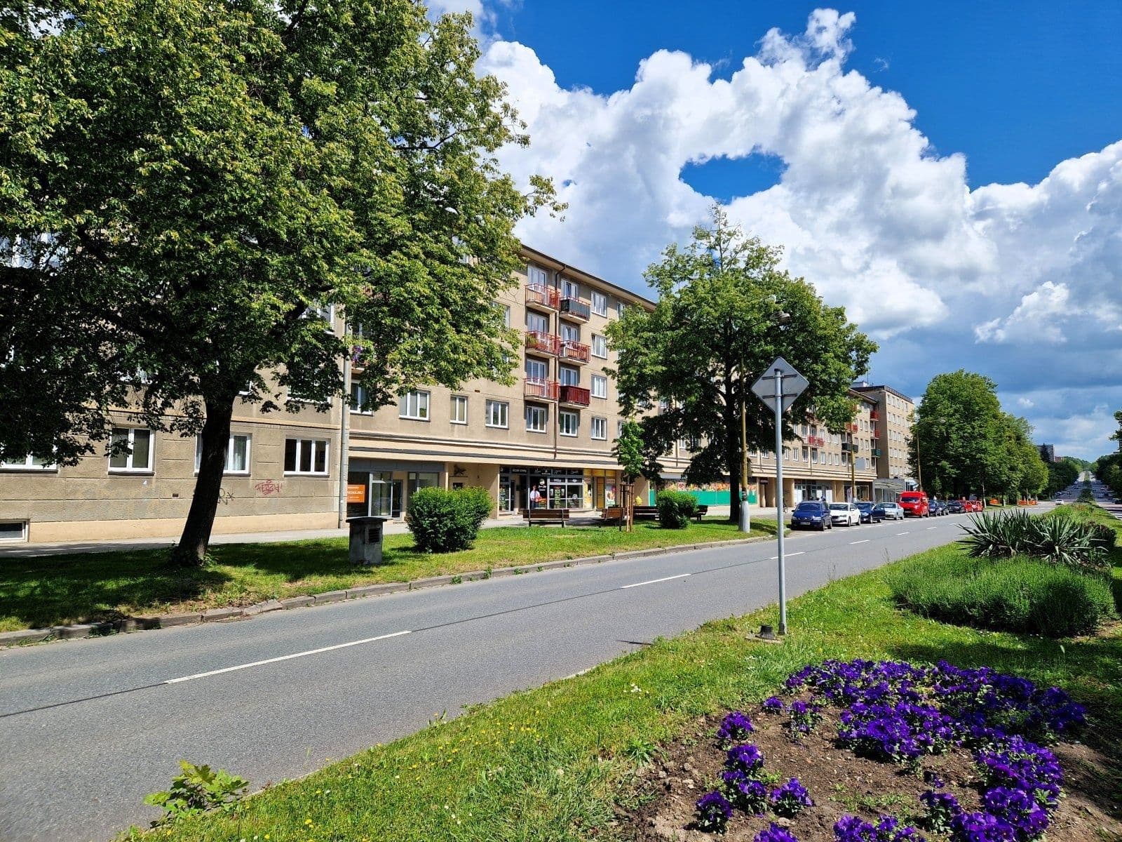 Pronájem nebytového prostoru 103 m², Dlouhá třída, Havířov, Moravskoslezský kraj Pronájem nebytového prostoru 103 m², Dlouhá třída, Havířov, Moravskoslezský kraj