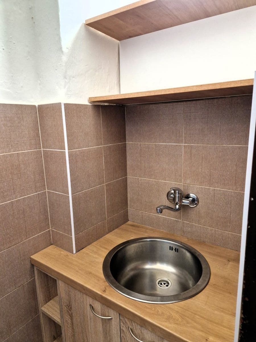 Pronájem nebytového prostoru 103 m², Dlouhá třída, Havířov, Moravskoslezský kraj Pronájem nebytového prostoru 103 m², Dlouhá třída, Havířov, Moravskoslezský kraj