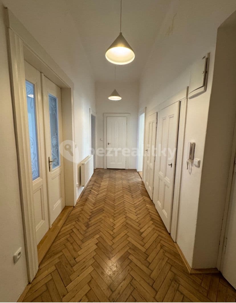 Pronájem bytu 2+1 88 m², Bílkova, Praha, Praha Pronájem bytu 2+1 88 m², Bílkova, Praha, Praha