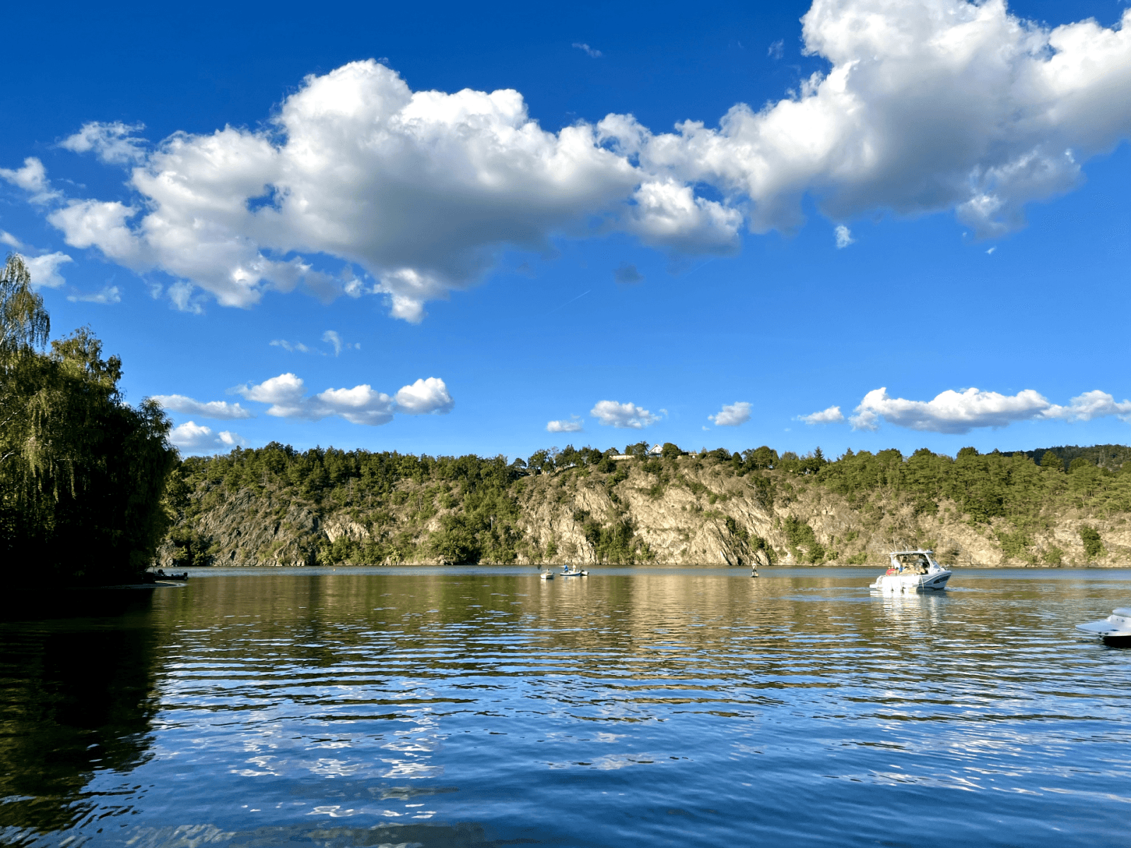Prodej chaty, chalupy 112 m², pozemek 829 m², Nalžovice, Středočeský kraj Prodej chaty, chalupy 112 m², pozemek 829 m², Nalžovice, Středočeský kraj