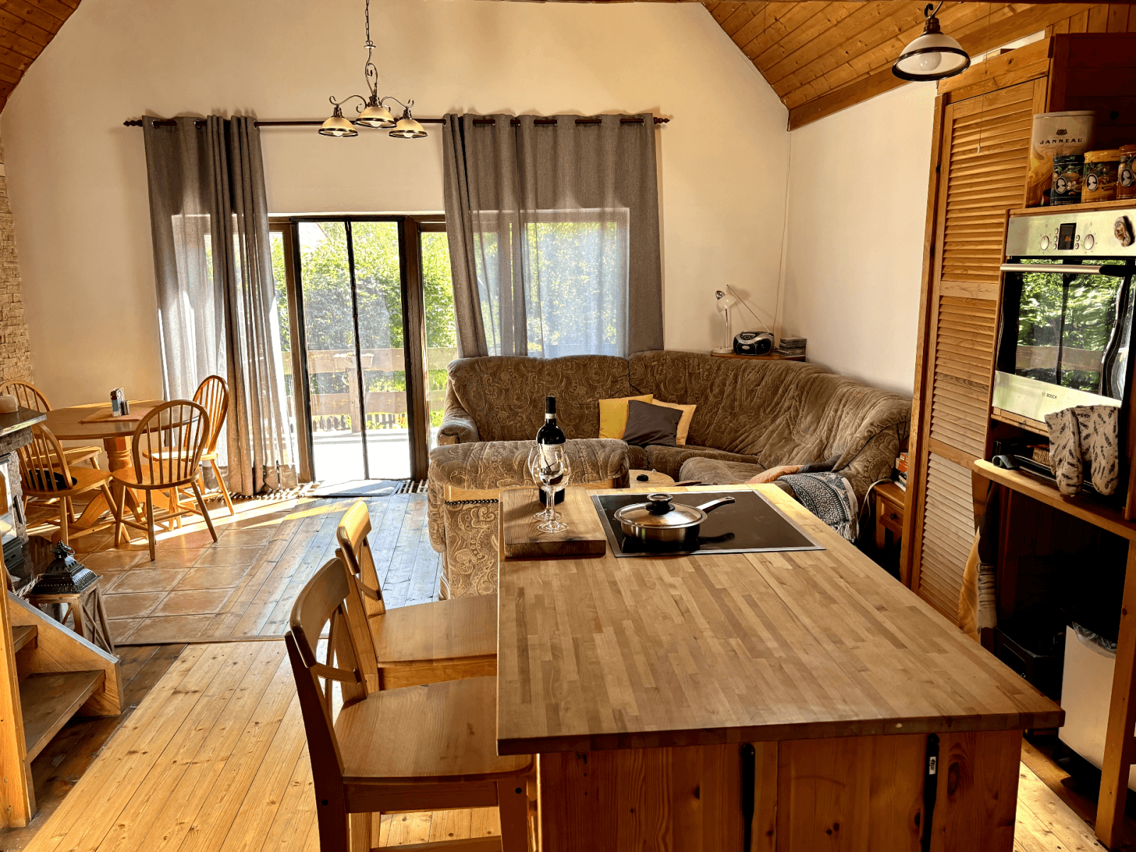 Prodej chaty, chalupy 112 m², pozemek 829 m², Nalžovice, Středočeský kraj Prodej chaty, chalupy 112 m², pozemek 829 m², Nalžovice, Středočeský kraj