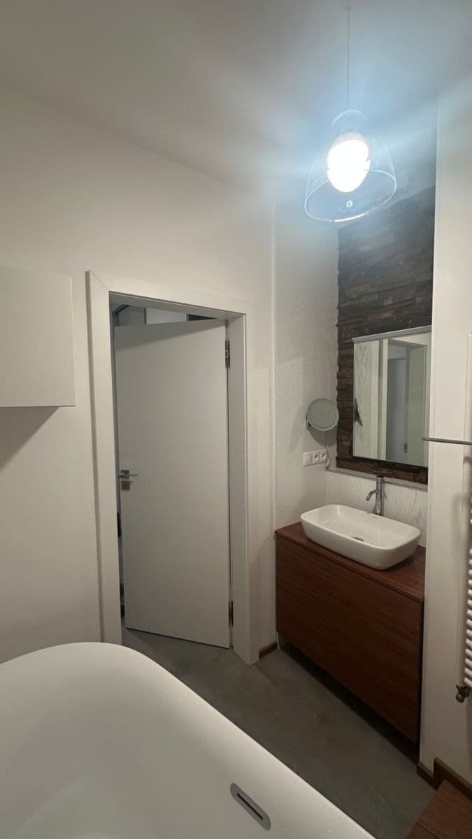 Pronájem bytu 2+kk 57 m², Pickova, Praha, Praha Pronájem bytu 2+kk 57 m², Pickova, Praha, Praha