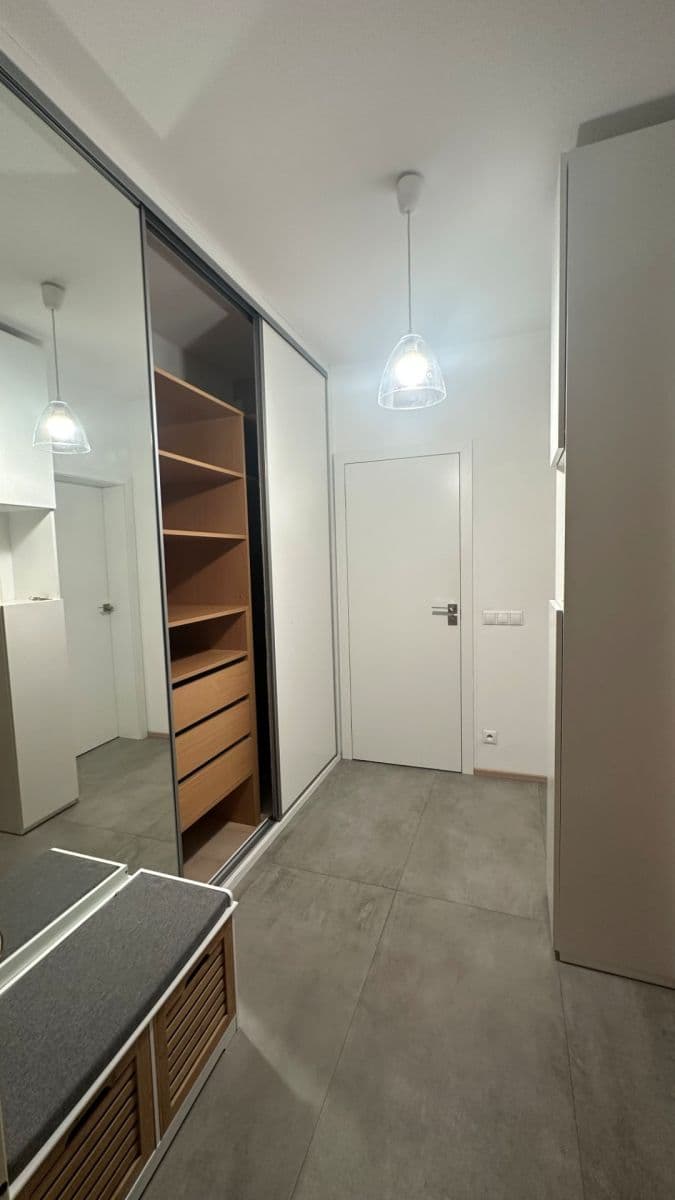 Pronájem bytu 2+kk 57 m², Pickova, Praha, Praha Pronájem bytu 2+kk 57 m², Pickova, Praha, Praha