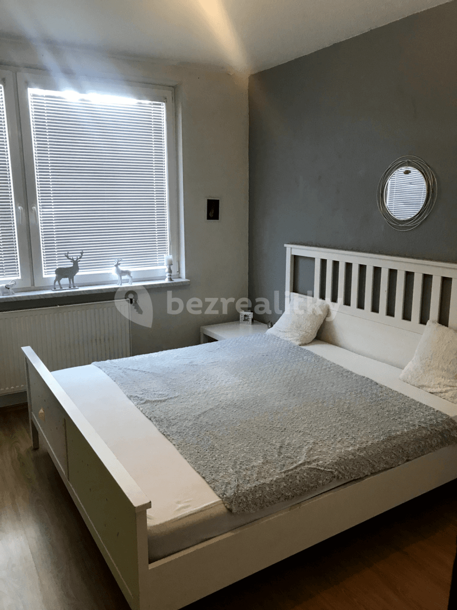 Pronájem bytu 3+1 78 m², Huzová, Olomoucký kraj Pronájem bytu 3+1 78 m², Huzová, Olomoucký kraj