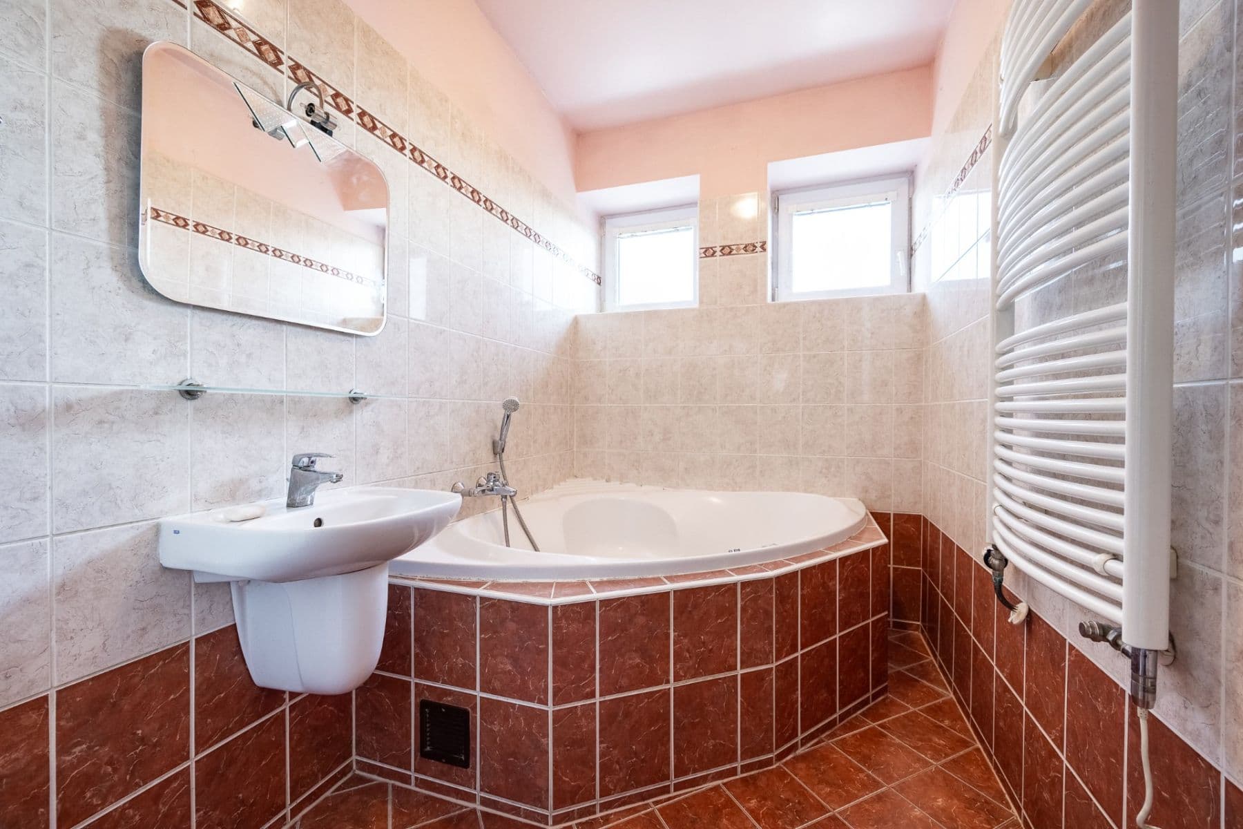 Prodej domu 203 m², pozemek 873 m², Příčná, Radonice, Středočeský kraj Prodej domu 203 m², pozemek 873 m², Příčná, Radonice, Středočeský kraj