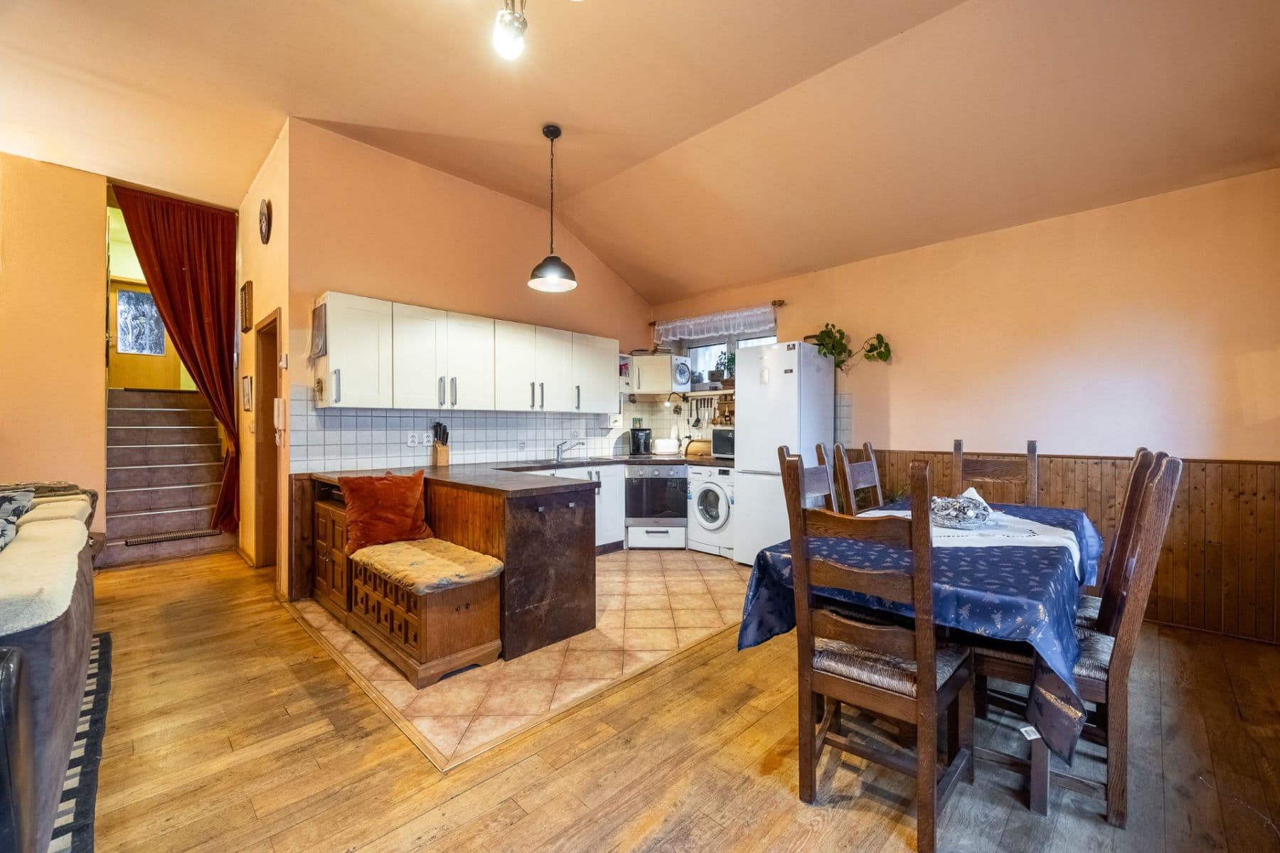 Prodej domu 203 m², pozemek 873 m², Příčná, Radonice, Středočeský kraj Prodej domu 203 m², pozemek 873 m², Příčná, Radonice, Středočeský kraj