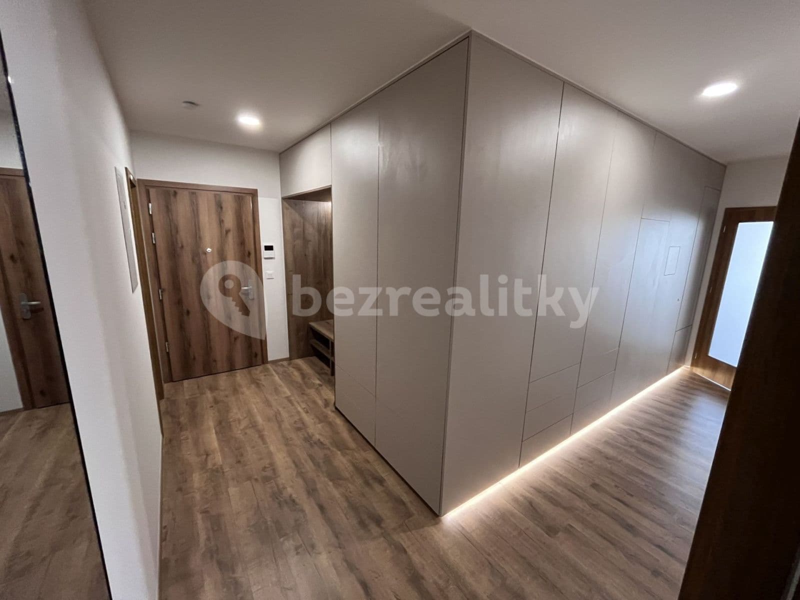 Pronájem bytu 3+kk 81 m², Švermova, Liberec, Liberecký kraj Pronájem bytu 3+kk 81 m², Švermova, Liberec, Liberecký kraj