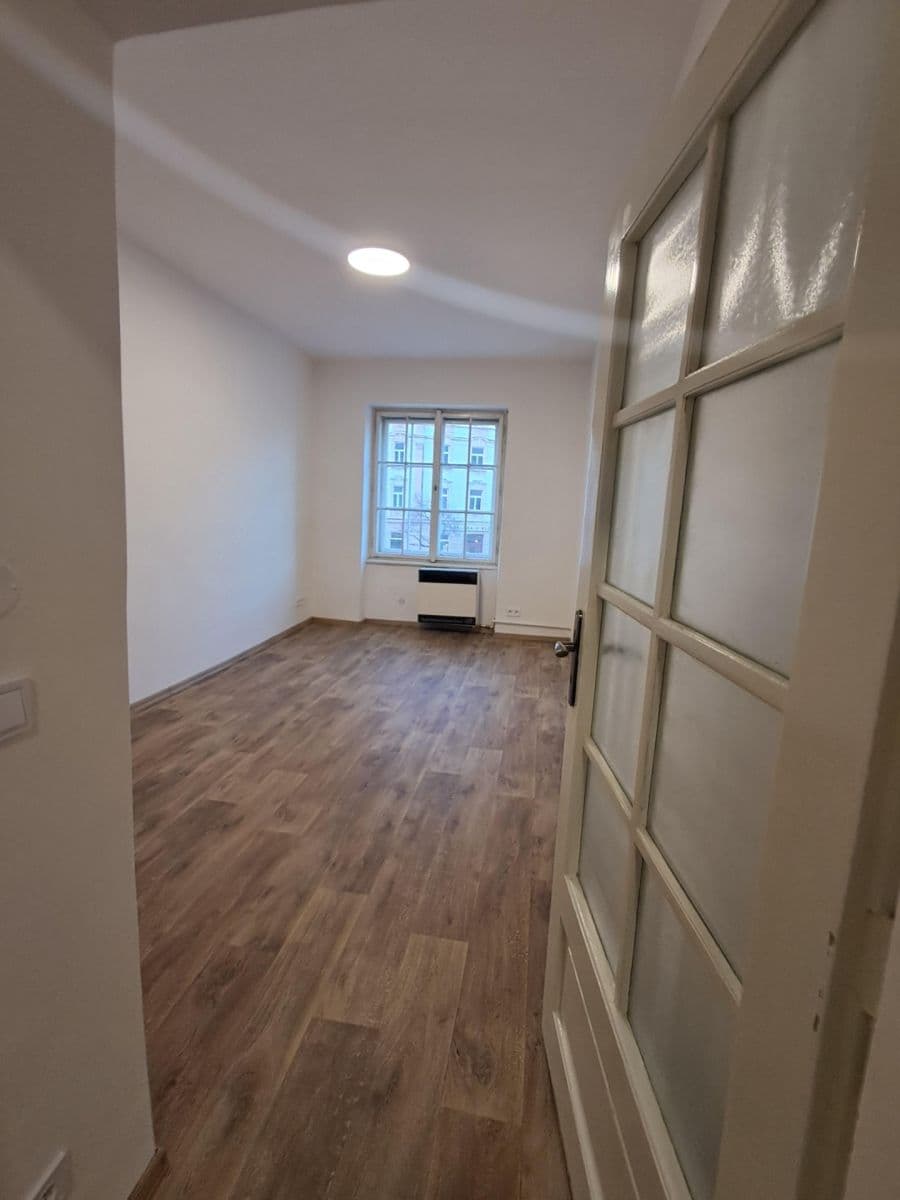 Pronájem bytu 2+1 65 m², Kodaňská, Praha, Praha Pronájem bytu 2+1 65 m², Kodaňská, Praha, Praha