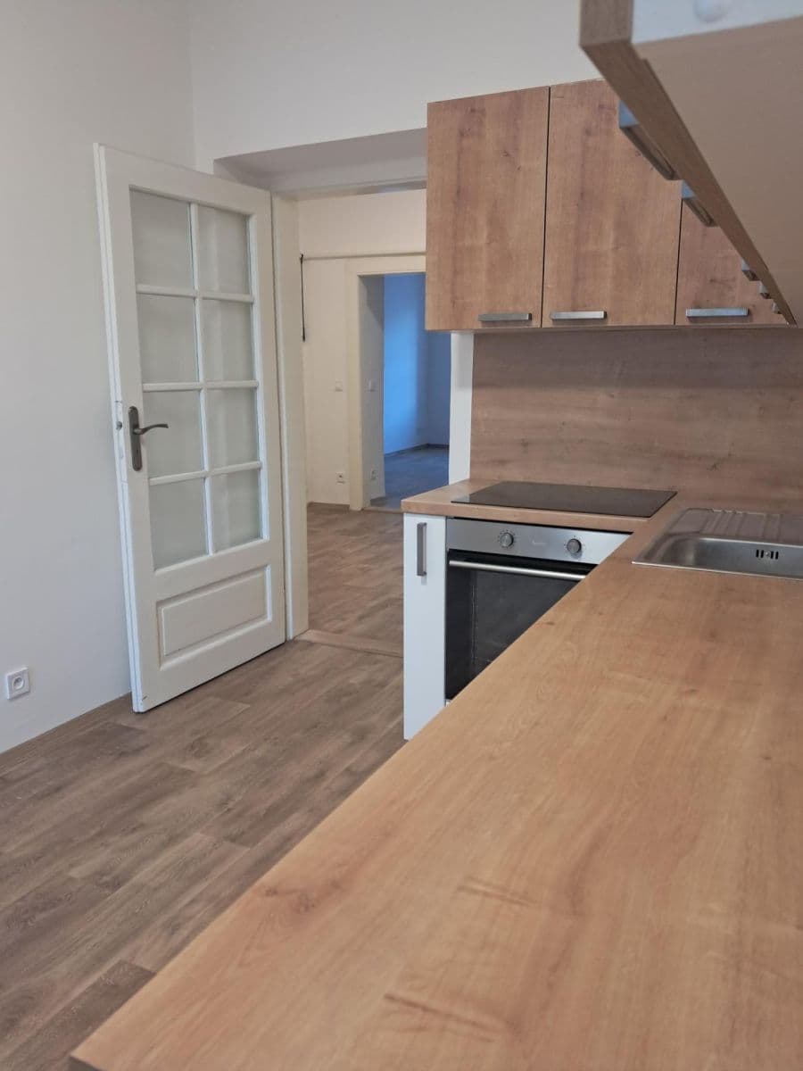 Pronájem bytu 2+1 65 m², Kodaňská, Praha, Praha Pronájem bytu 2+1 65 m², Kodaňská, Praha, Praha