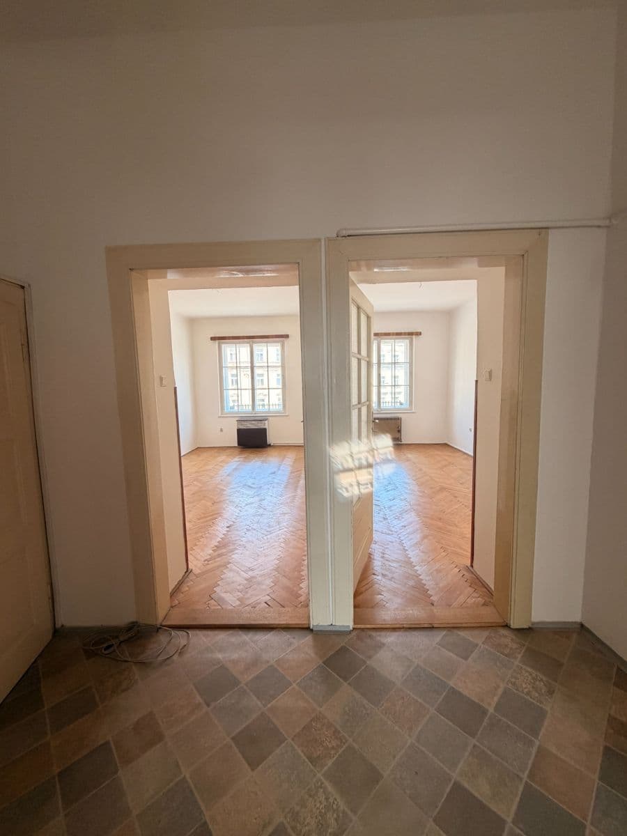 Pronájem bytu 2+1 65 m², Kodaňská, Praha, Praha Pronájem bytu 2+1 65 m², Kodaňská, Praha, Praha