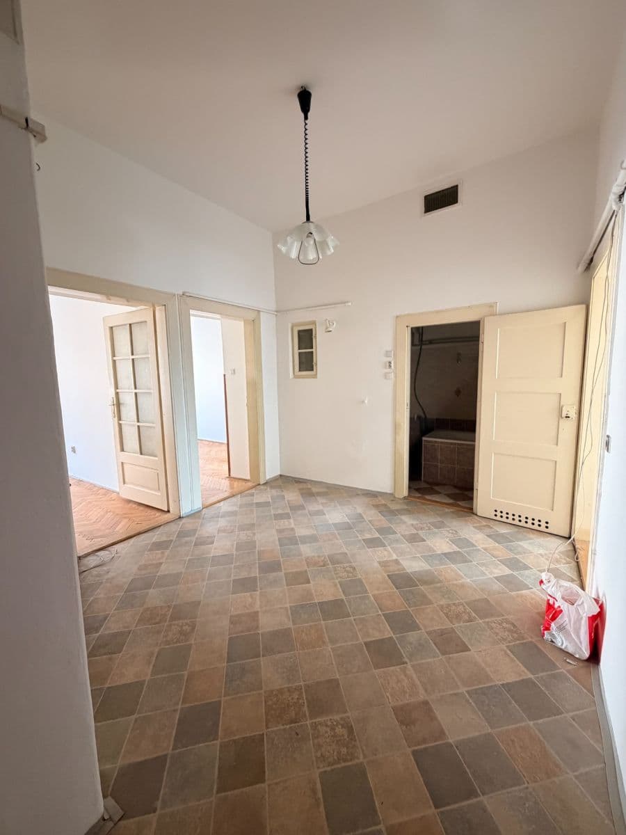Pronájem bytu 2+1 65 m², Kodaňská, Praha, Praha Pronájem bytu 2+1 65 m², Kodaňská, Praha, Praha