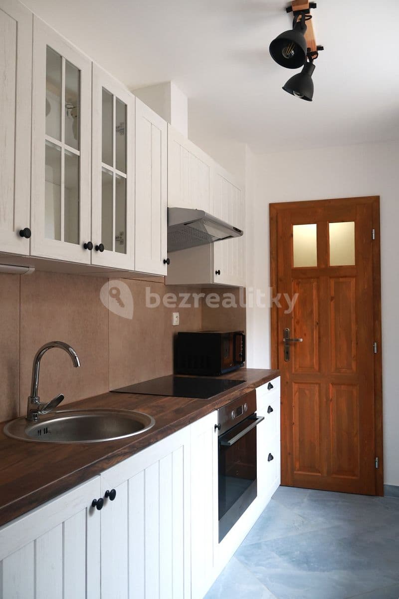 Pronájem bytu 2+1 36 m², Joštova, Boskovice, Jihomoravský kraj Pronájem bytu 2+1 36 m², Joštova, Boskovice, Jihomoravský kraj