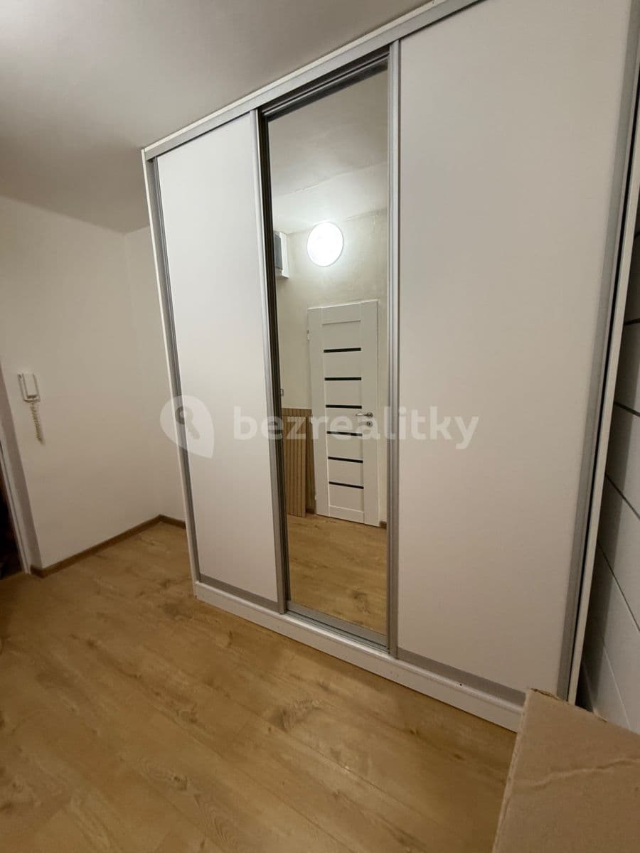 Pronájem bytu 2+1 54 m², Borovského, Karviná, Moravskoslezský kraj Pronájem bytu 2+1 54 m², Borovského, Karviná, Moravskoslezský kraj