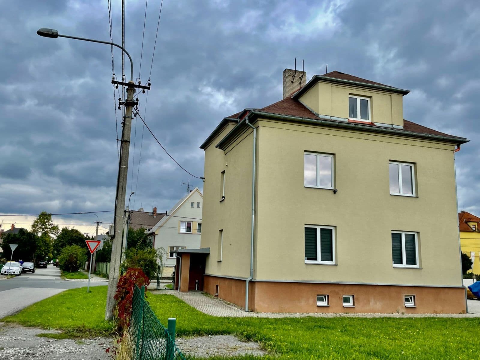 Pronájem bytu 2+kk 71 m², Rostislavova, Ostrava, Moravskoslezský kraj Pronájem bytu 2+kk 71 m², Rostislavova, Ostrava, Moravskoslezský kraj