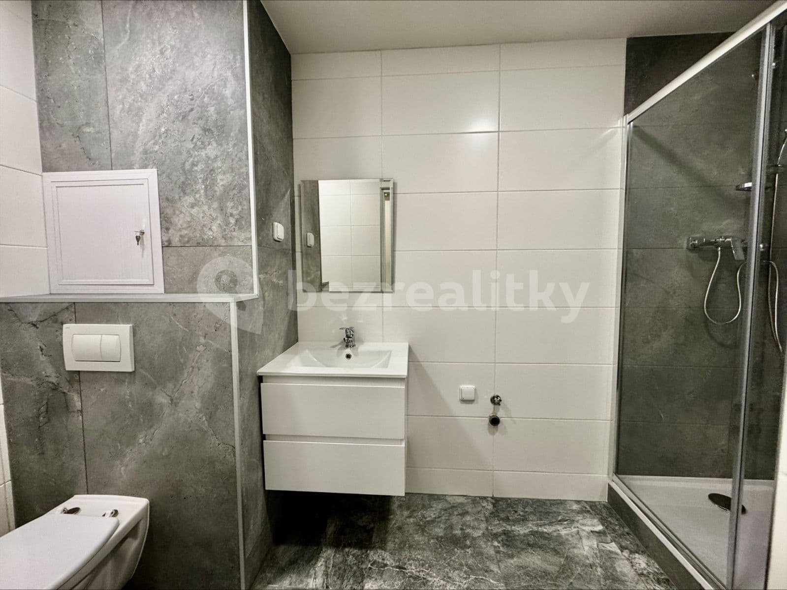 Pronájem bytu 2+1 50 m², Návětrná, Ústí nad Labem, Ústecký kraj Pronájem bytu 2+1 50 m², Návětrná, Ústí nad Labem, Ústecký kraj