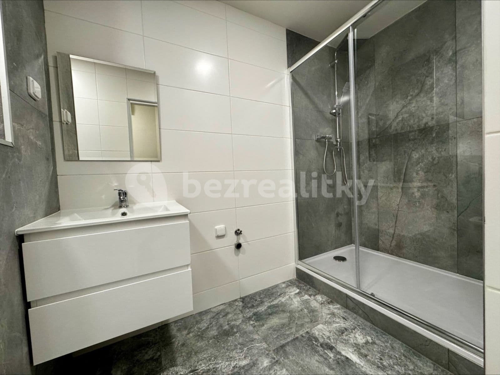 Pronájem bytu 2+1 50 m², Návětrná, Ústí nad Labem, Ústecký kraj Pronájem bytu 2+1 50 m², Návětrná, Ústí nad Labem, Ústecký kraj