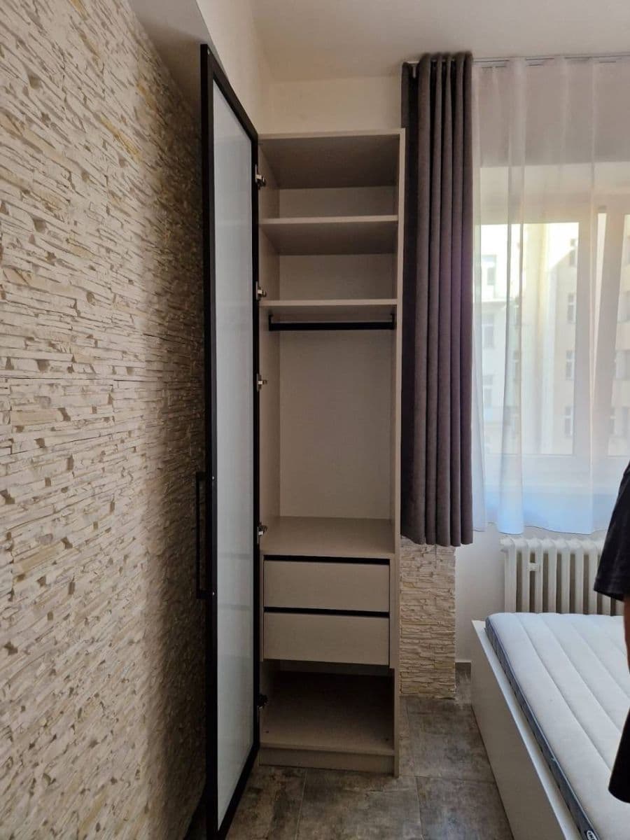 Pronájem bytu 1+kk 17 m², Sokolská, Praha, Praha Pronájem bytu 1+kk 17 m², Sokolská, Praha, Praha