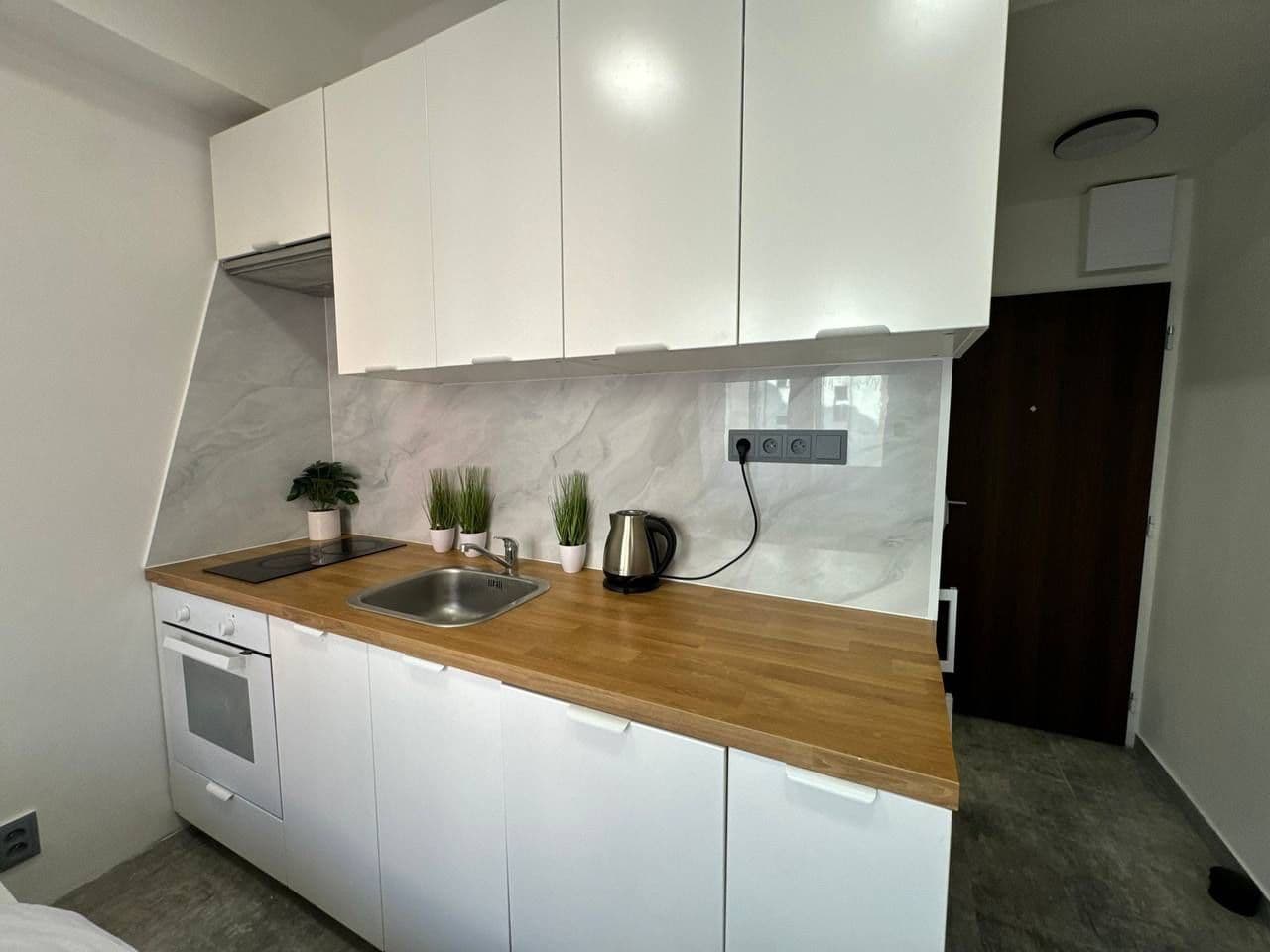 Pronájem bytu 1+kk 17 m², Sokolská, Praha, Praha Pronájem bytu 1+kk 17 m², Sokolská, Praha, Praha