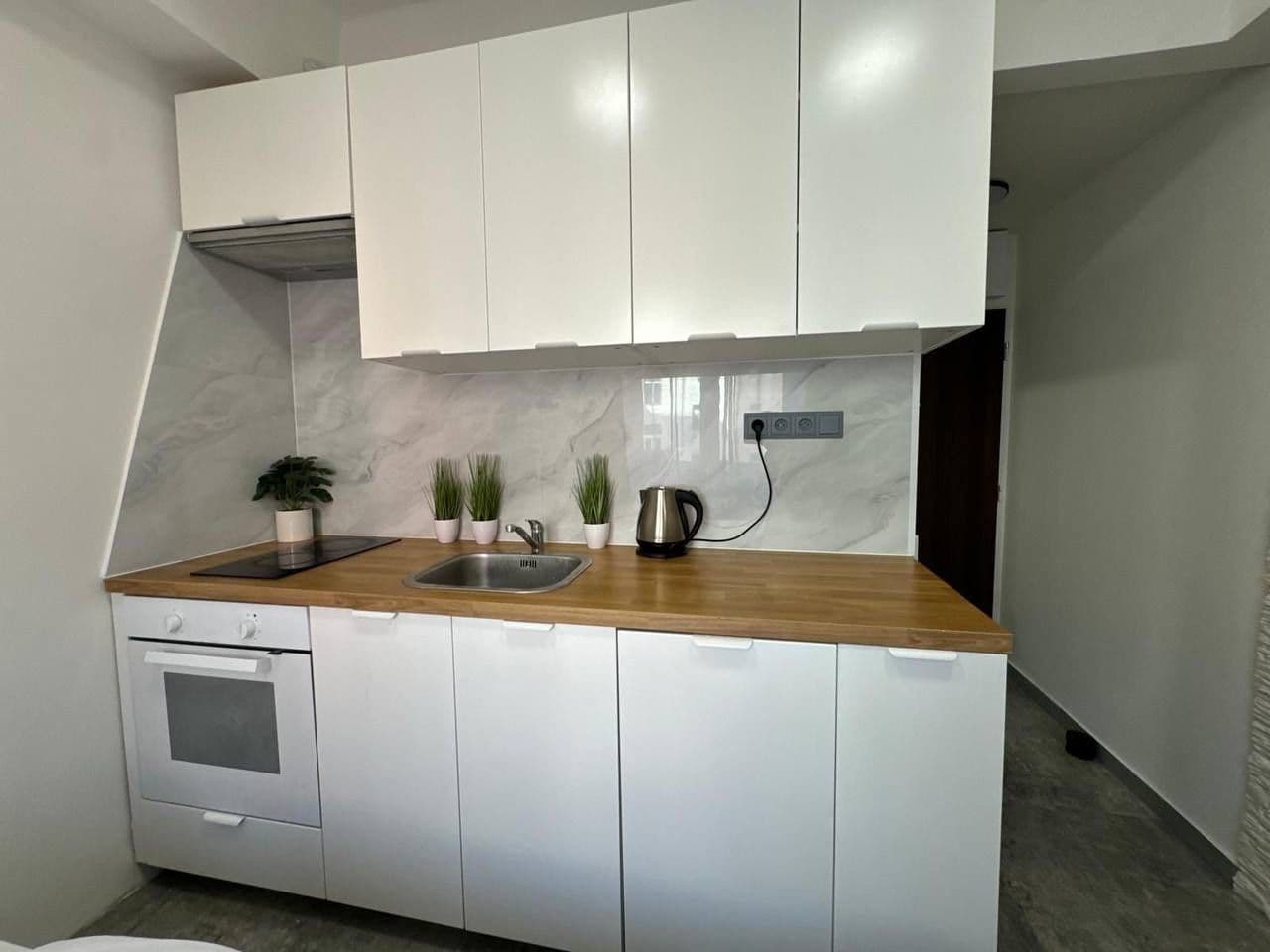 Pronájem bytu 1+kk 17 m², Sokolská, Praha, Praha Pronájem bytu 1+kk 17 m², Sokolská, Praha, Praha