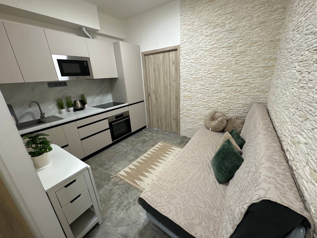 Pronájem bytu 2+kk 25 m², Sokolská, Praha, Praha Pronájem bytu 2+kk 25 m², Sokolská, Praha, Praha