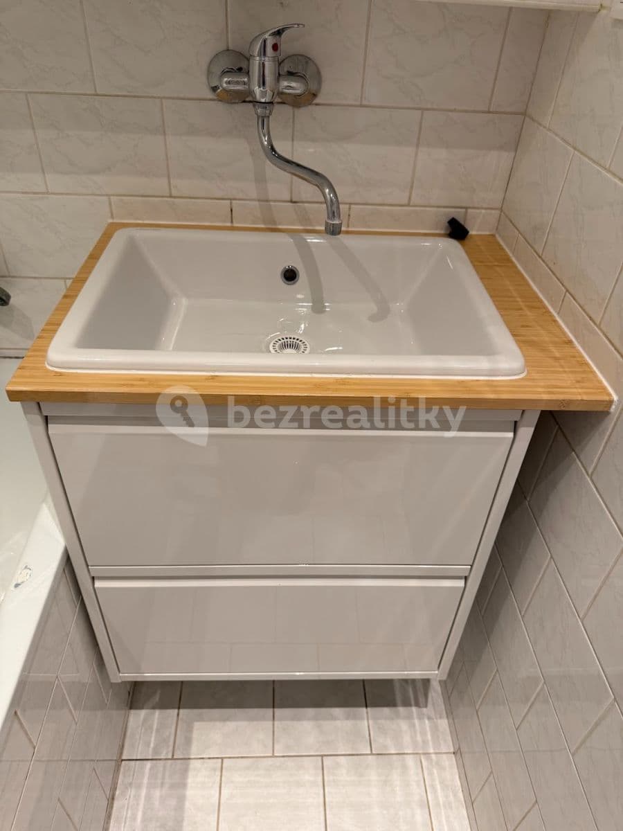 Pronájem bytu 2+kk 43 m², Skuteckého, Praha, Praha Pronájem bytu 2+kk 43 m², Skuteckého, Praha, Praha
