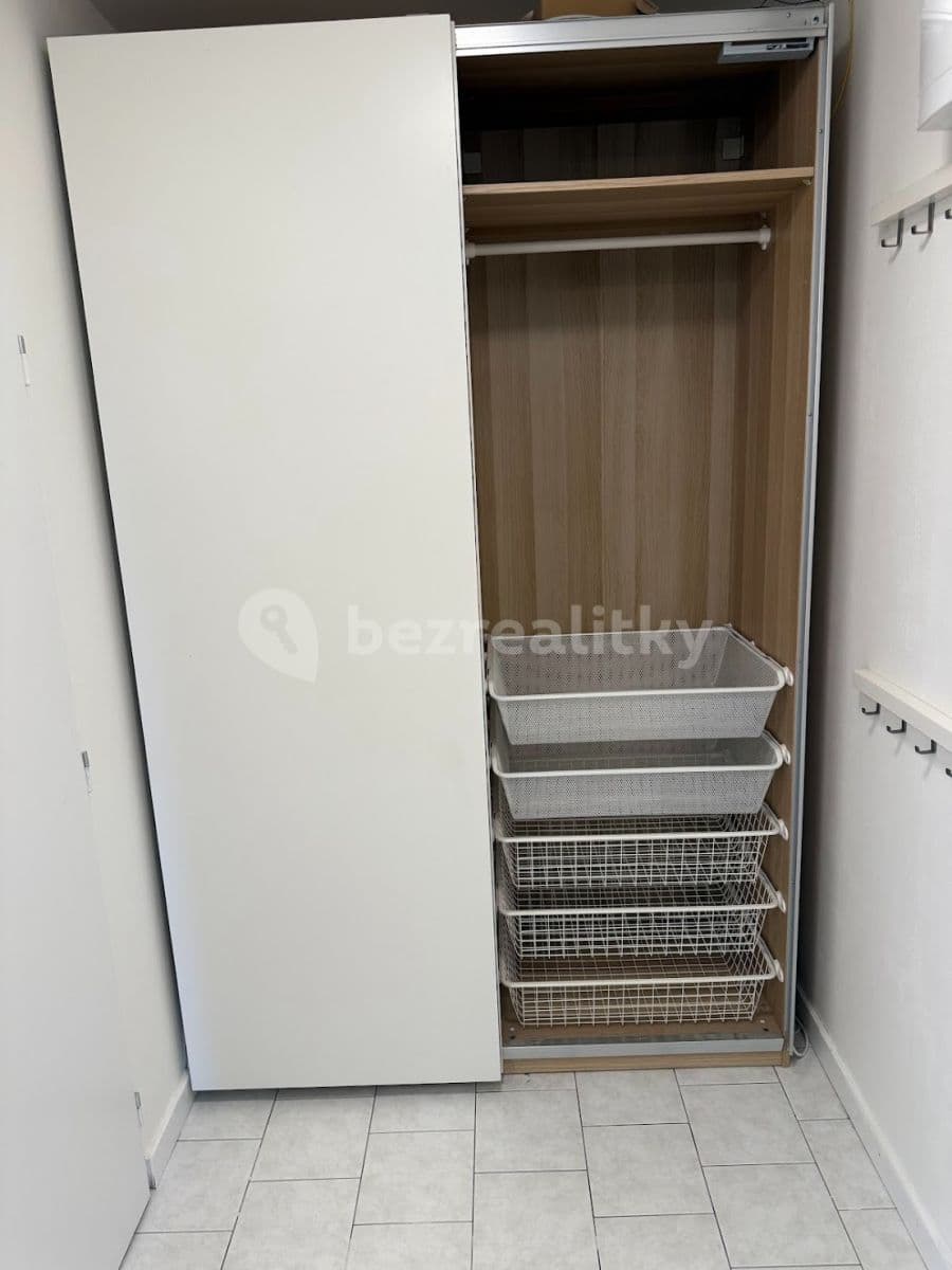 Pronájem bytu 2+kk 43 m², Skuteckého, Praha, Praha Pronájem bytu 2+kk 43 m², Skuteckého, Praha, Praha