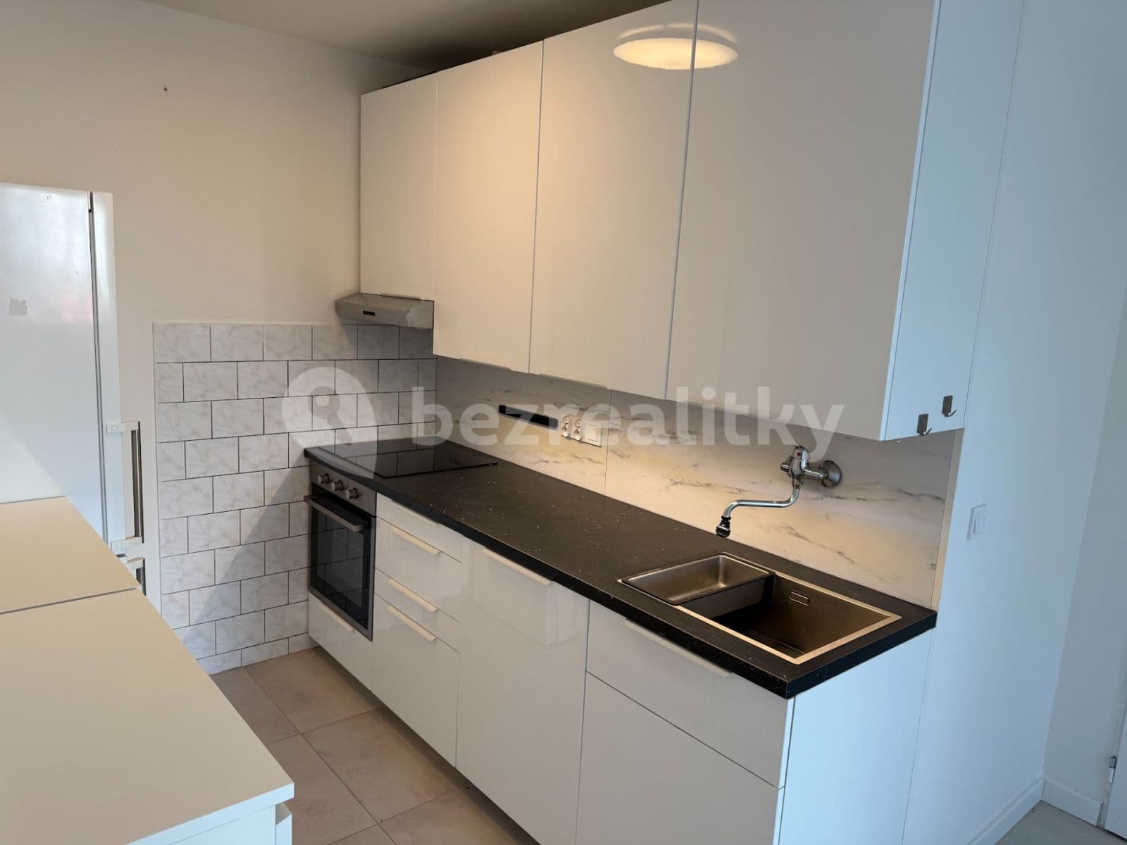 Pronájem bytu 2+kk 43 m², Skuteckého, Praha, Praha Pronájem bytu 2+kk 43 m², Skuteckého, Praha, Praha