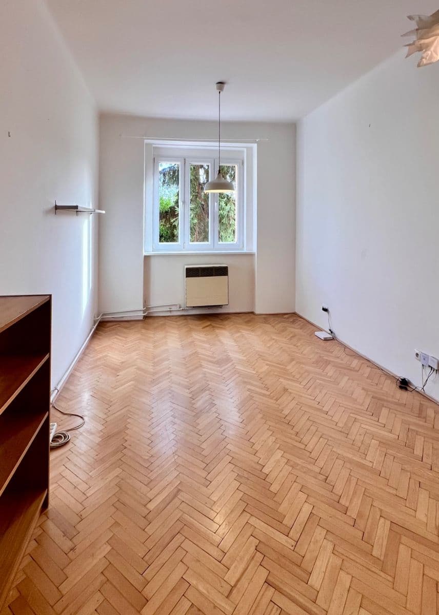 Pronájem bytu 2+1 47 m², V Zálomu, Praha, Praha Pronájem bytu 2+1 47 m², V Zálomu, Praha, Praha