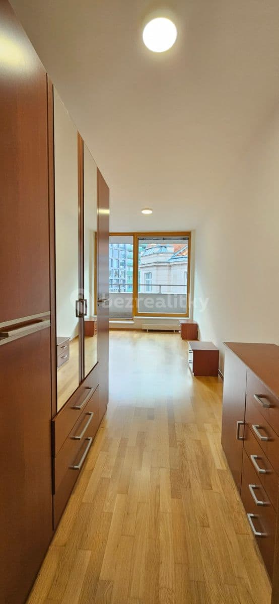 Pronájem bytu 2+kk 71 m², Soukenická, Brno, Jihomoravský kraj Pronájem bytu 2+kk 71 m², Soukenická, Brno, Jihomoravský kraj