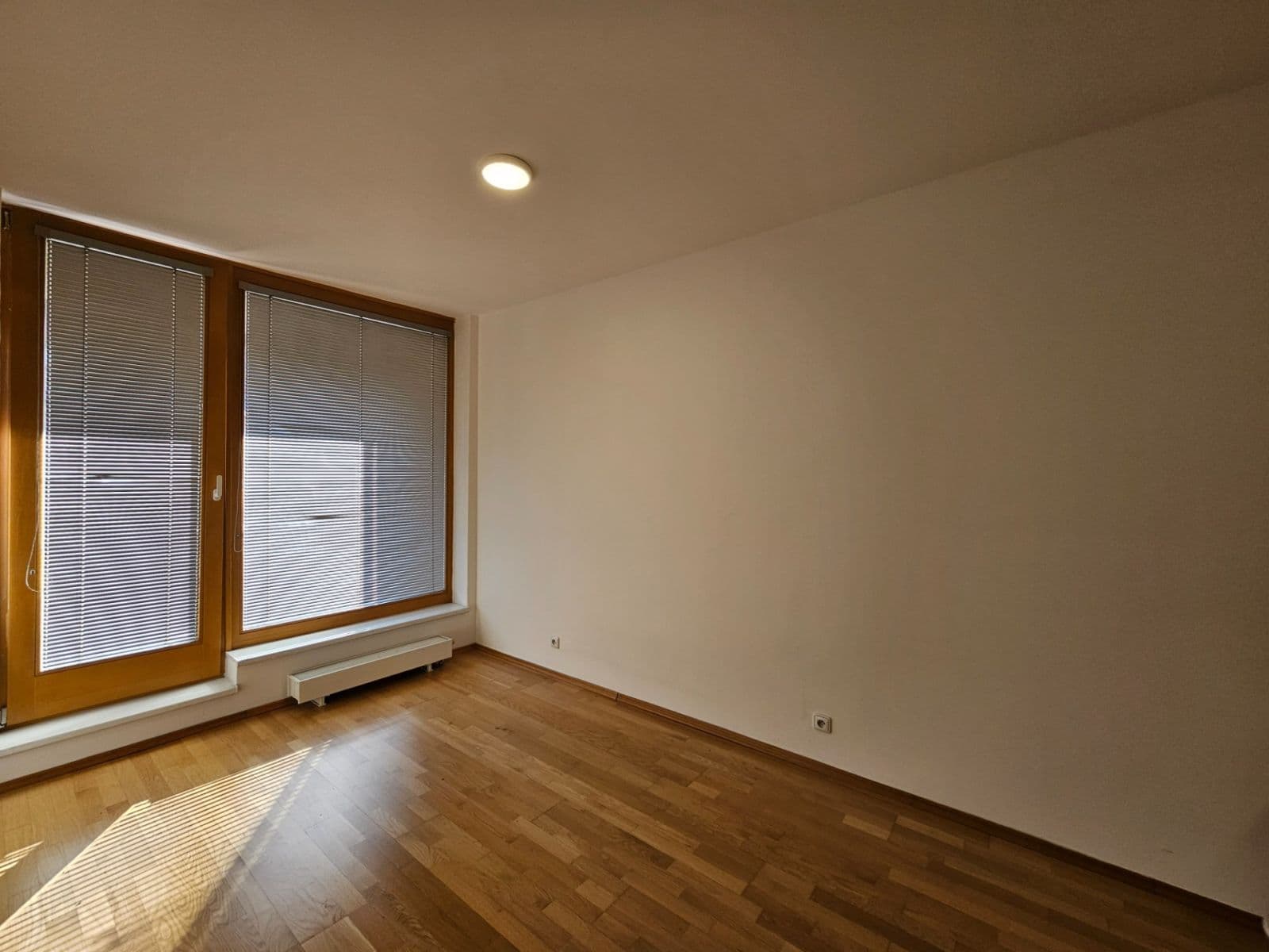 Pronájem bytu 2+kk 71 m², Soukenická, Brno, Jihomoravský kraj Pronájem bytu 2+kk 71 m², Soukenická, Brno, Jihomoravský kraj