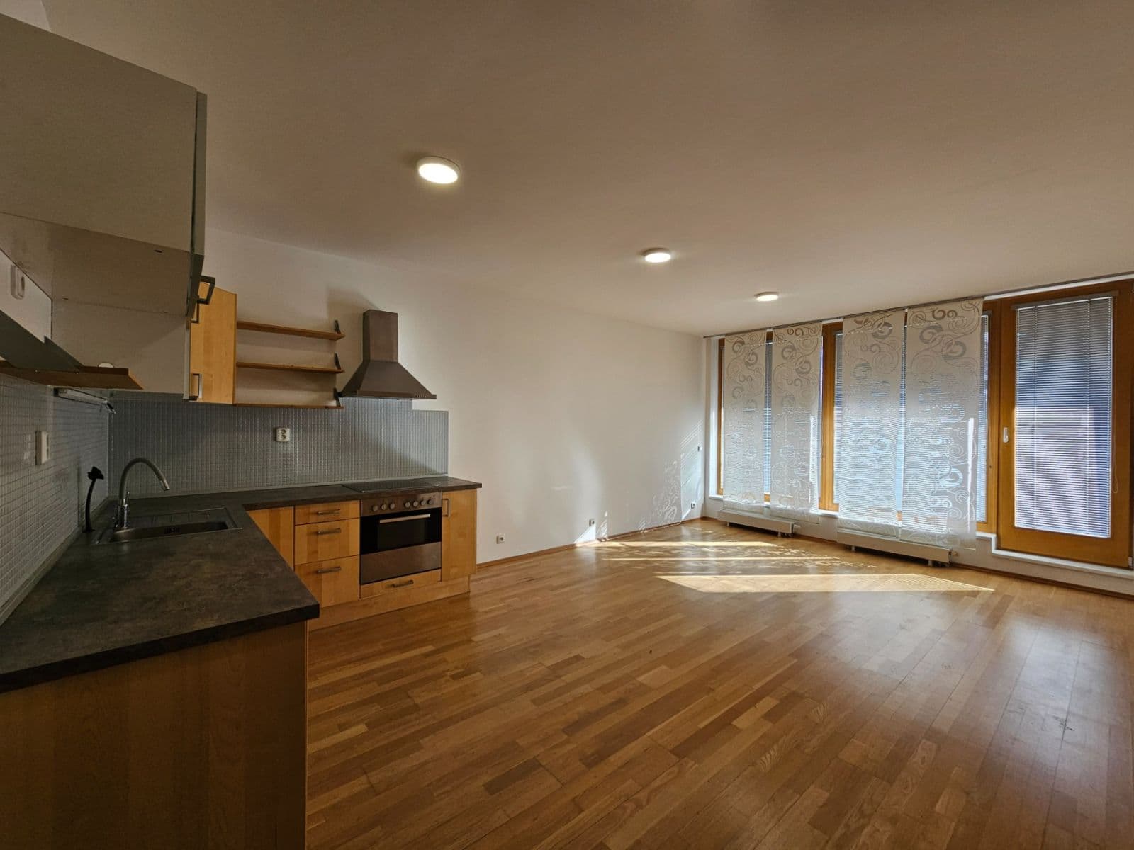 Pronájem bytu 2+kk 71 m², Soukenická, Brno, Jihomoravský kraj Pronájem bytu 2+kk 71 m², Soukenická, Brno, Jihomoravský kraj