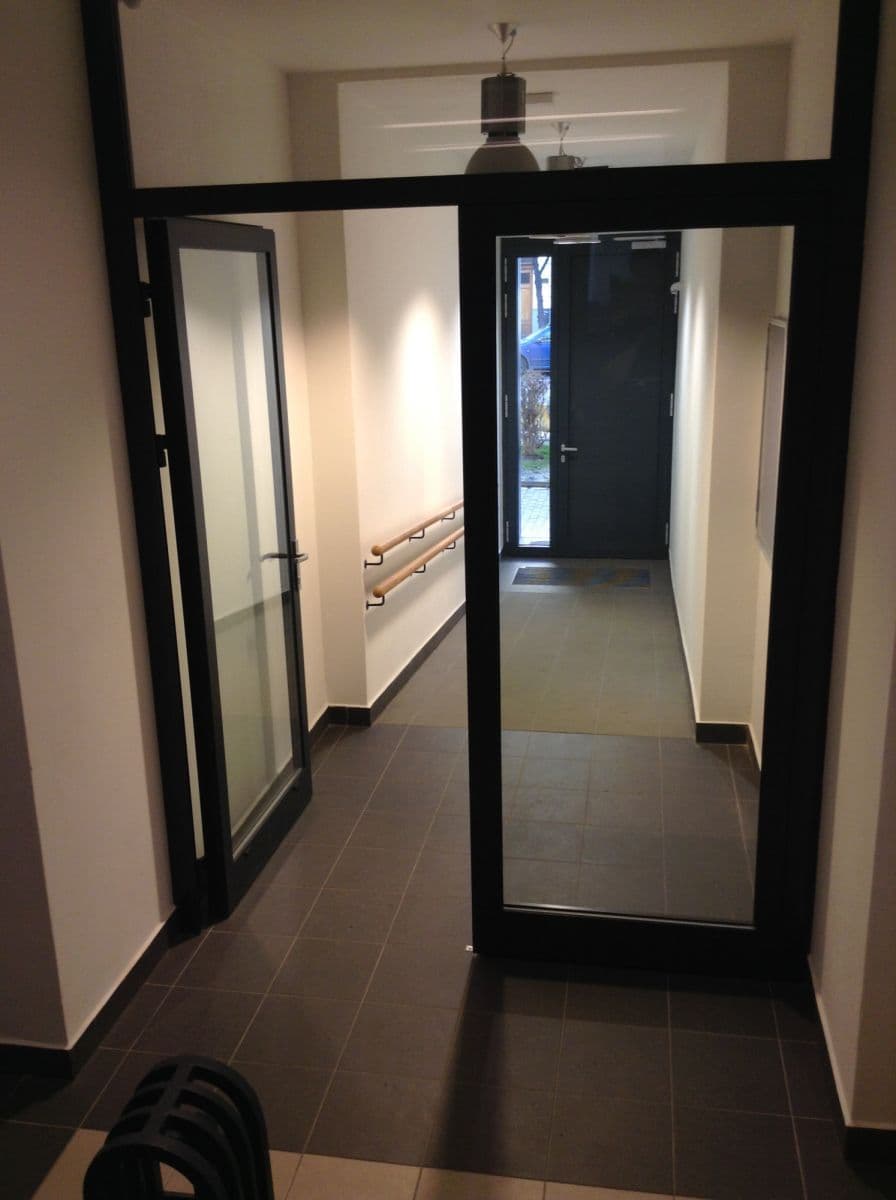 Pronájem bytu 35 m², Dvacátého osmého pluku, Praha, Praha Pronájem bytu 35 m², Dvacátého osmého pluku, Praha, Praha