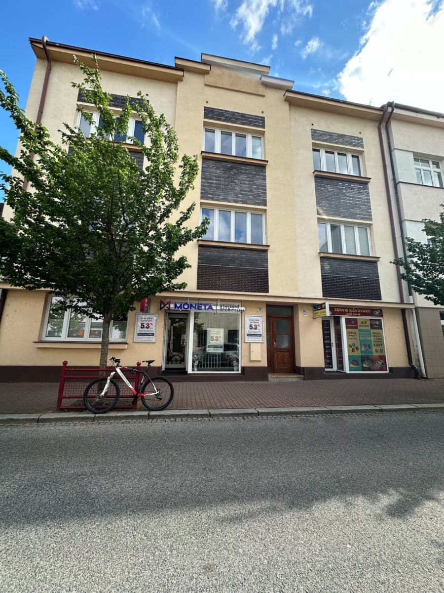 Pronájem bytu 1+1 50 m², Smilova, Pardubice, Pardubický kraj Pronájem bytu 1+1 50 m², Smilova, Pardubice, Pardubický kraj