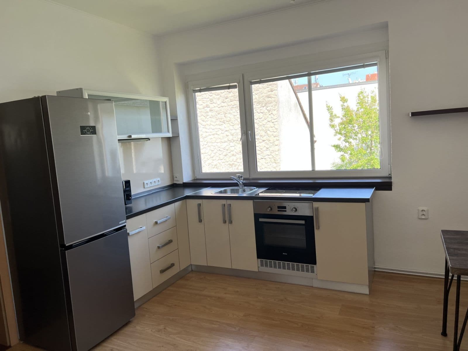 Pronájem bytu 1+1 50 m², Smilova, Pardubice, Pardubický kraj Pronájem bytu 1+1 50 m², Smilova, Pardubice, Pardubický kraj