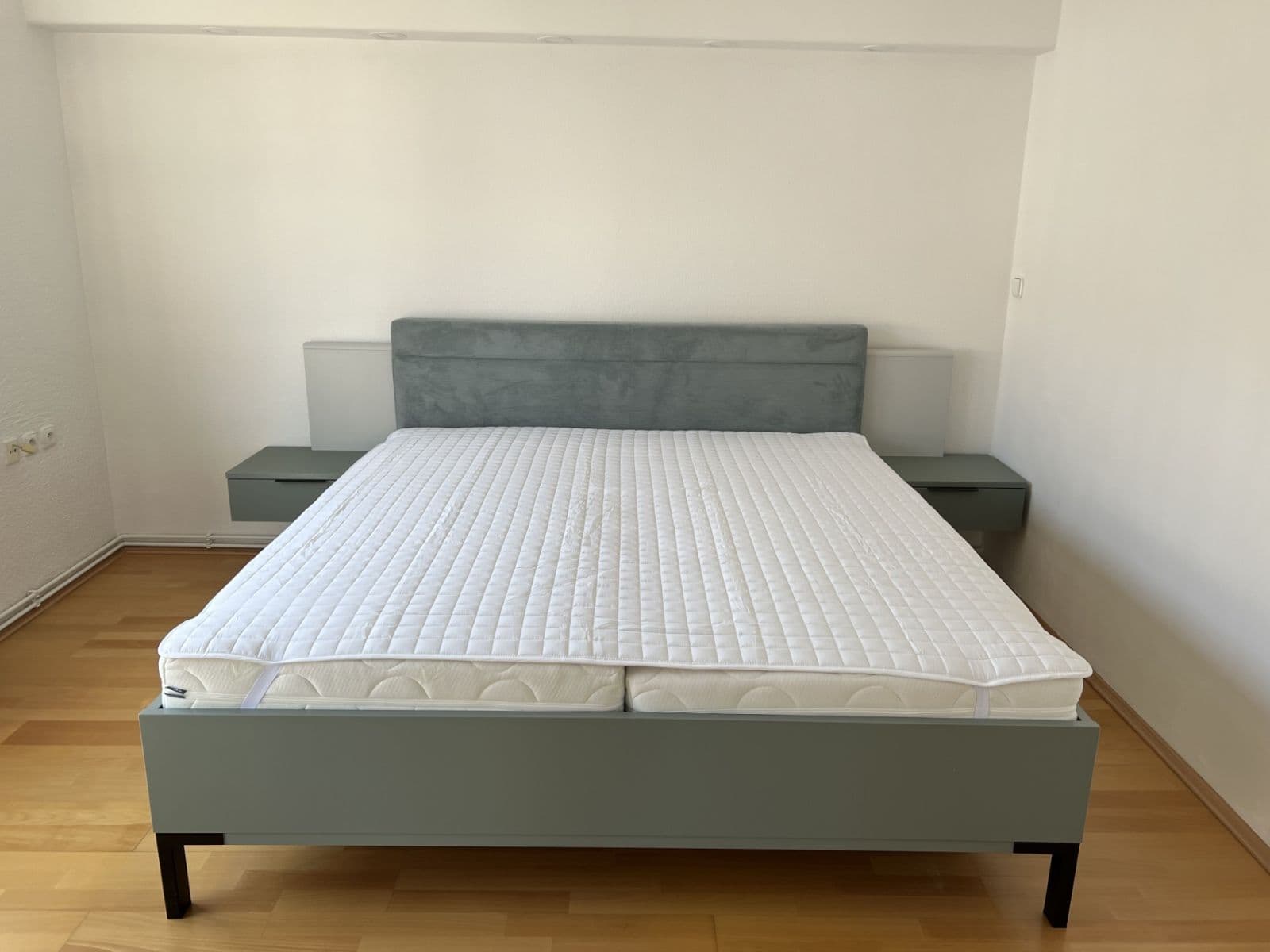 Pronájem bytu 1+1 50 m², Smilova, Pardubice, Pardubický kraj Pronájem bytu 1+1 50 m², Smilova, Pardubice, Pardubický kraj