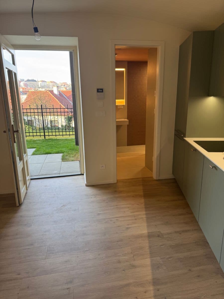 Pronájem bytu 1+kk 34 m², Boleslavova, Praha, Praha Pronájem bytu 1+kk 34 m², Boleslavova, Praha, Praha