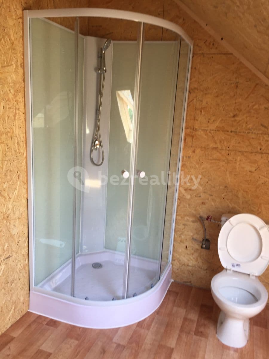 Pronájem bytu 1+kk 40 m², Václavské náměstí, Kněževes, Středočeský kraj Pronájem bytu 1+kk 40 m², Václavské náměstí, Kněževes, Středočeský kraj