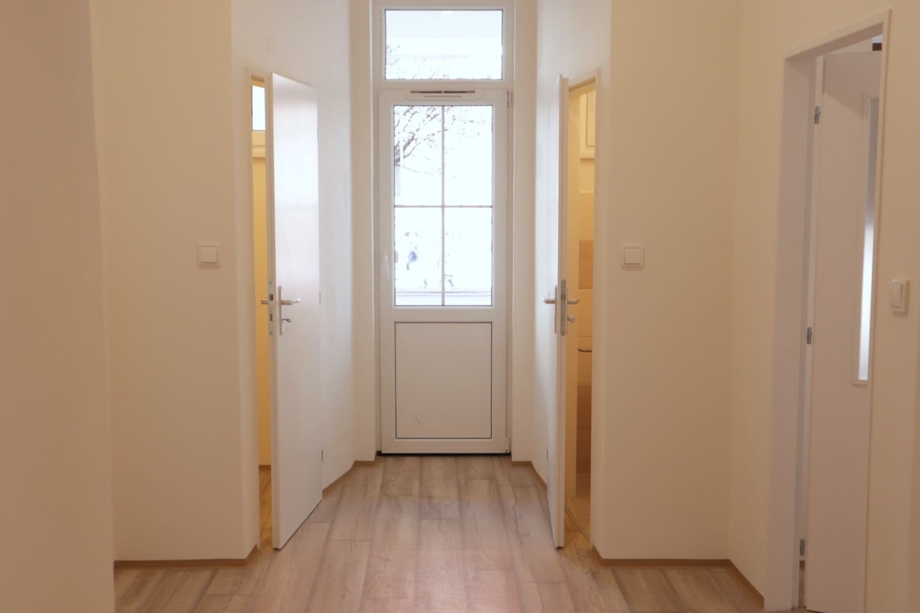 Pronájem bytu 3+1 95 m², Ukrajinská, Praha, Praha Pronájem bytu 3+1 95 m², Ukrajinská, Praha, Praha