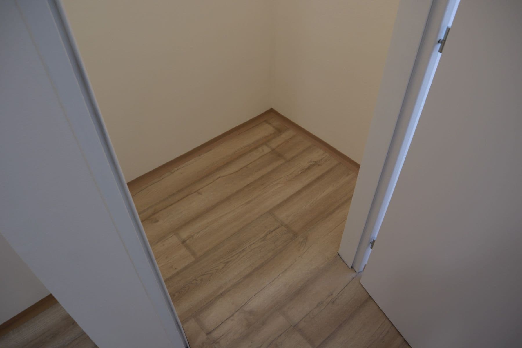 Pronájem bytu 3+1 95 m², Ukrajinská, Praha, Praha Pronájem bytu 3+1 95 m², Ukrajinská, Praha, Praha
