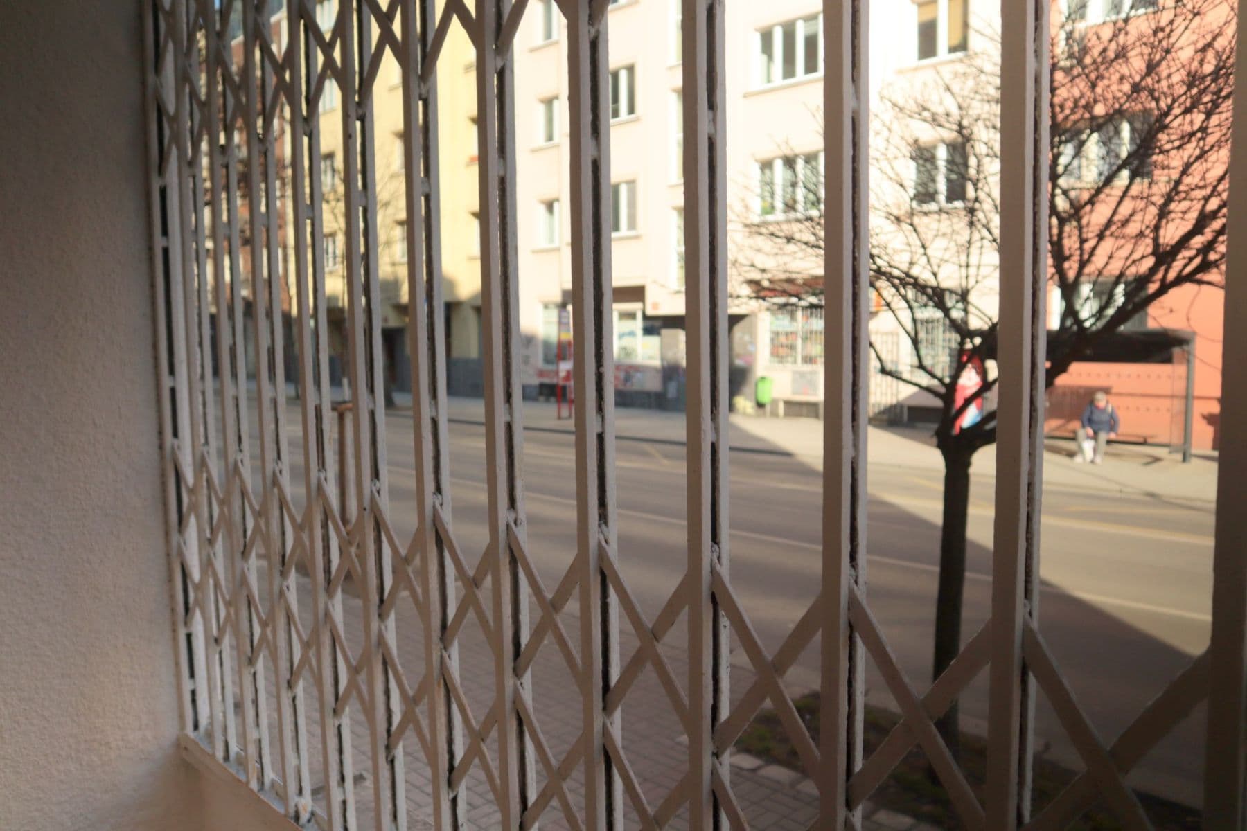 Pronájem bytu 3+1 95 m², Ukrajinská, Praha, Praha Pronájem bytu 3+1 95 m², Ukrajinská, Praha, Praha