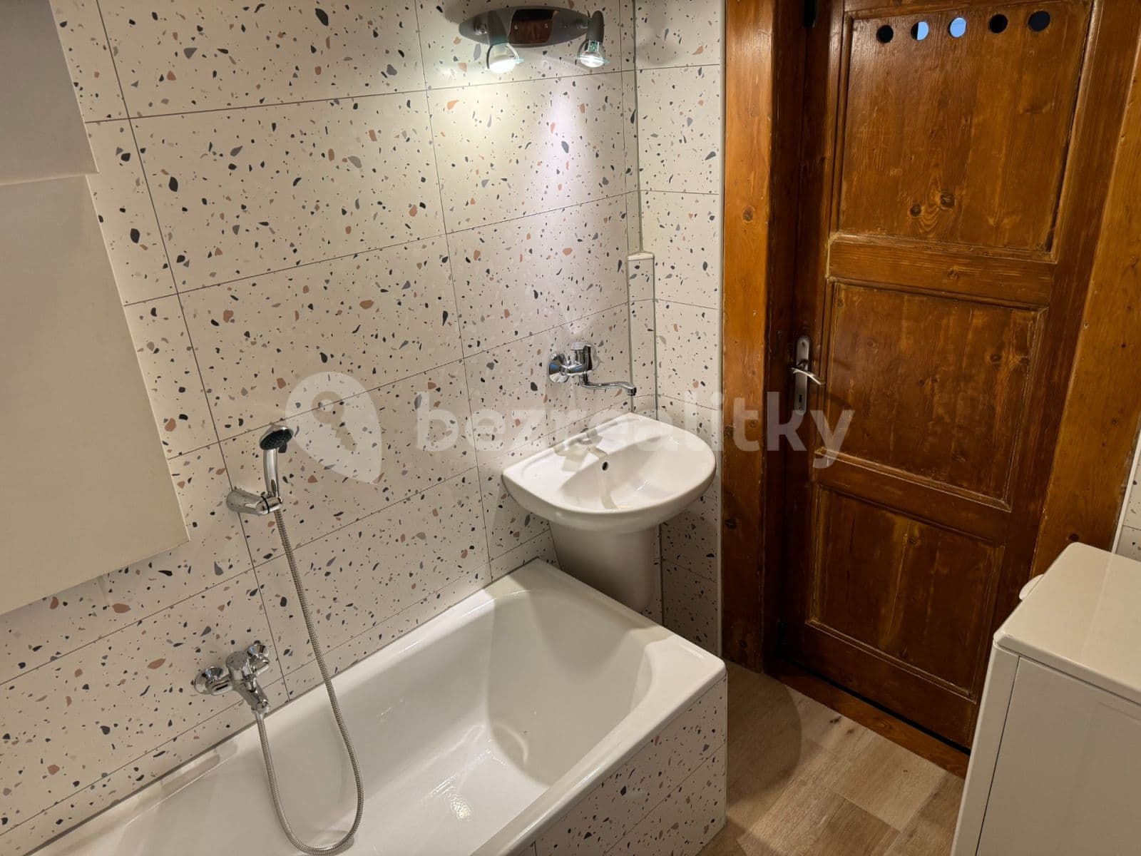 Pronájem bytu 3+kk 65 m², Kovářská, Praha, Praha Pronájem bytu 3+kk 65 m², Kovářská, Praha, Praha