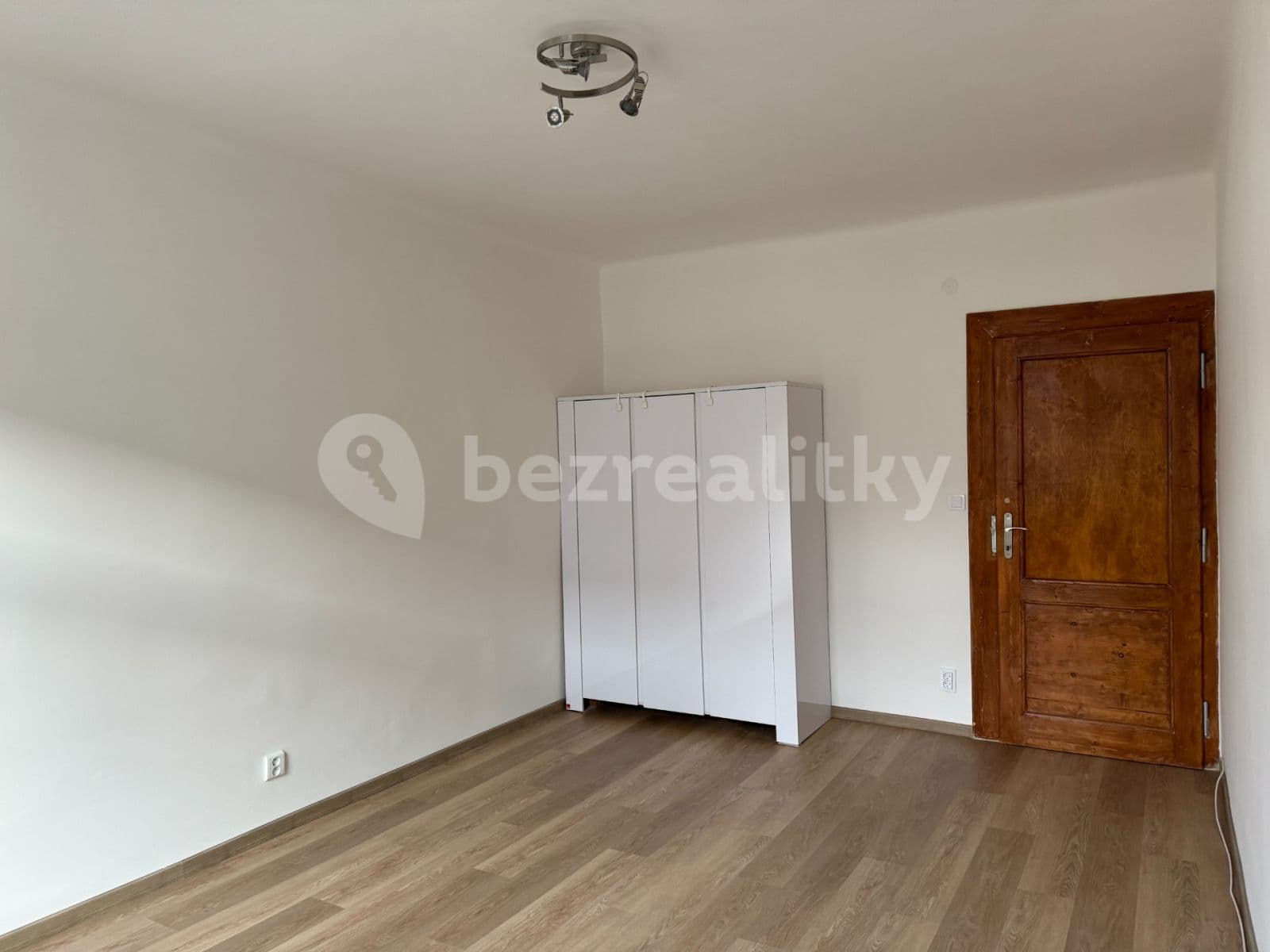 Pronájem bytu 3+kk 65 m², Kovářská, Praha, Praha Pronájem bytu 3+kk 65 m², Kovářská, Praha, Praha