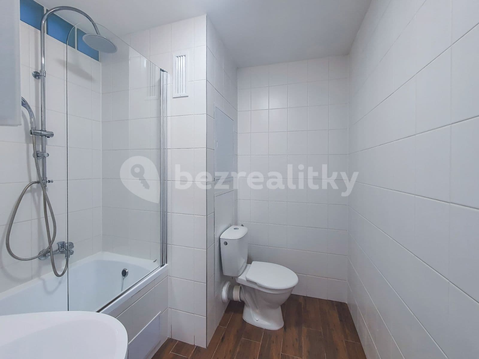Pronájem bytu 1+1 36 m², Dlouhá, Aš, Karlovarský kraj Pronájem bytu 1+1 36 m², Dlouhá, Aš, Karlovarský kraj