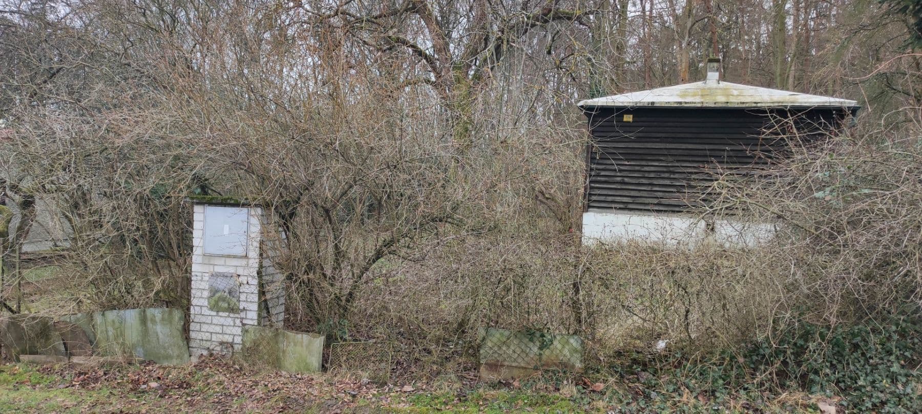 Prodej pozemku 1.679 m², Líšnice, Středočeský kraj Prodej pozemku 1.679 m², Líšnice, Středočeský kraj